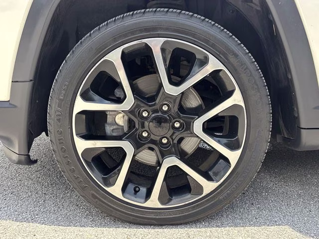 2018 Pearl White Tri-Coat Jeep Compass Limited FWD SUV