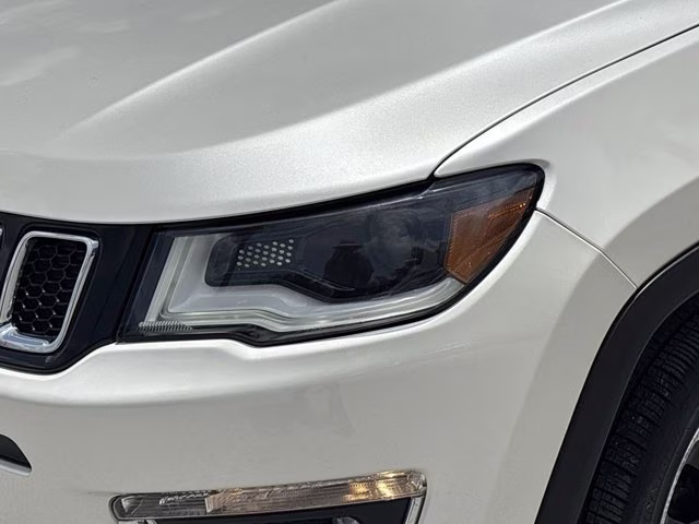 2018 Pearl White Tri-Coat Jeep Compass Limited FWD SUV