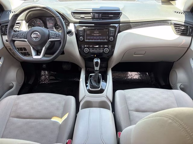 2021 Pearl White Tricoat Nissan Rogue Sport SV FWD SUV