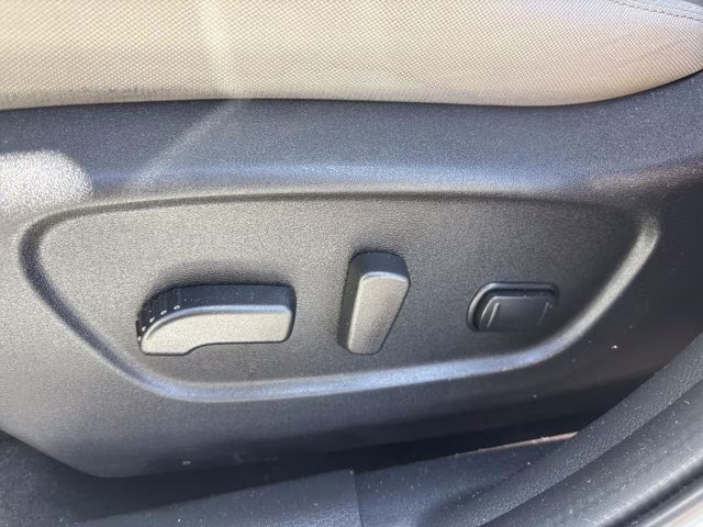 2021 Pearl White Tricoat Nissan Rogue Sport SV FWD SUV