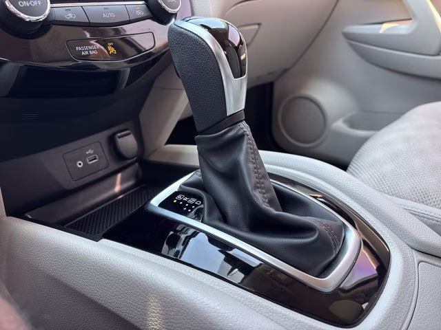 2021 Pearl White Tricoat Nissan Rogue Sport SV FWD SUV