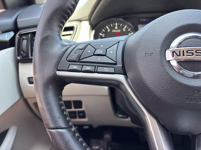 2021 Pearl White Tricoat Nissan Rogue Sport SV FWD SUV