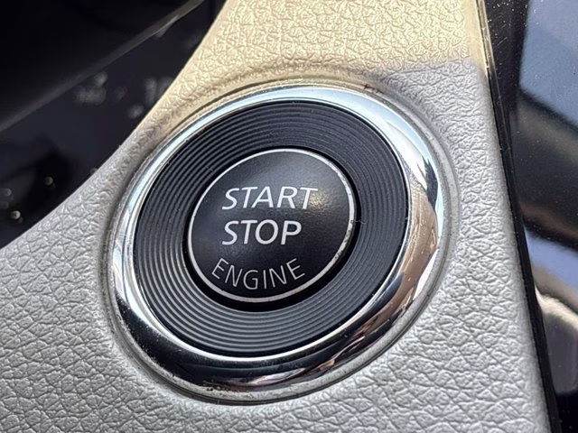 2021 Pearl White Tricoat Nissan Rogue Sport SV FWD SUV