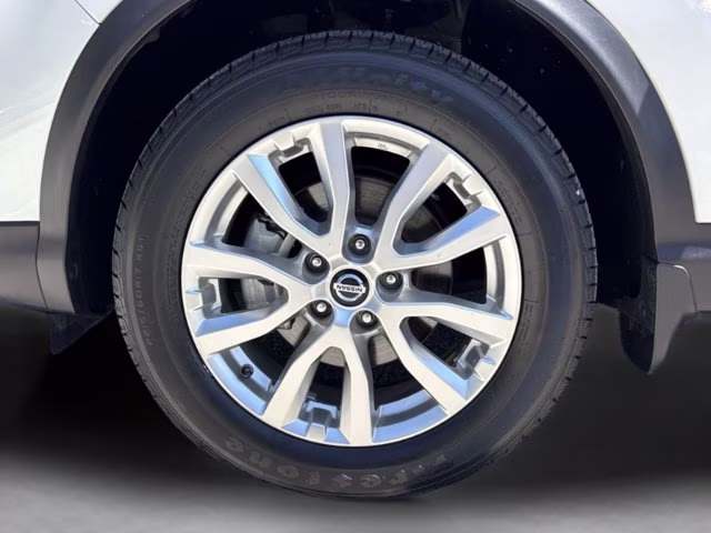 2021 Pearl White Tricoat Nissan Rogue Sport SV FWD SUV