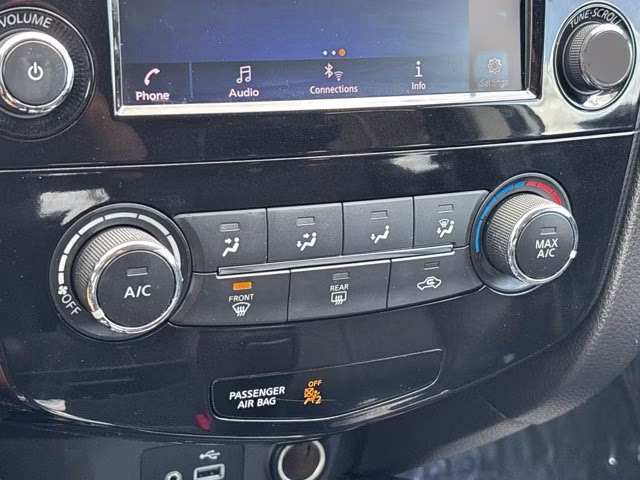 2019 Glacier White Nissan Rogue Sport S FWD SUV
