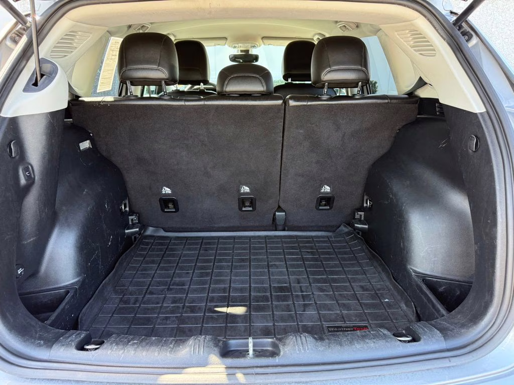 2018 Billet Silver Metallic Clearcoat Jeep Compass Latitude FWD SUV