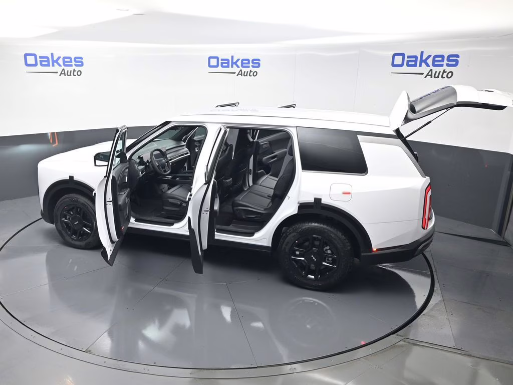 2027 Glacial White Pearl Kia Telluride LX FWD SUV