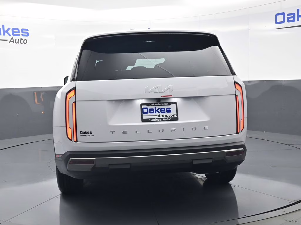 2027 Glacial White Pearl Kia Telluride LX FWD SUV