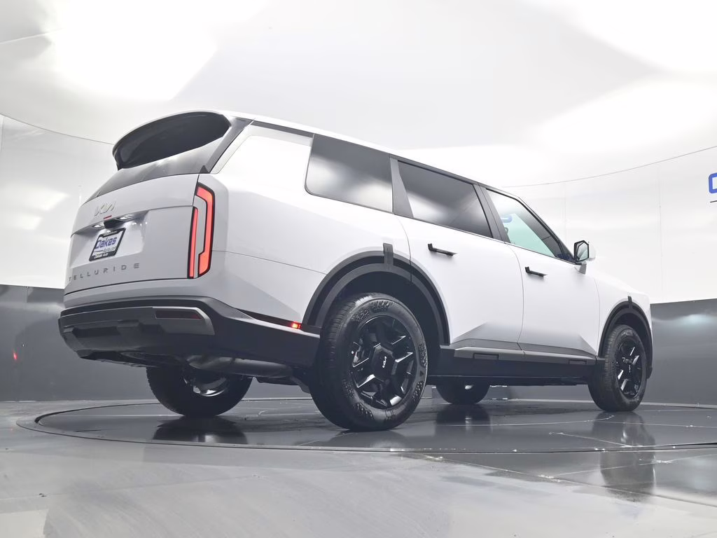 2027 Glacial White Pearl Kia Telluride LX FWD SUV