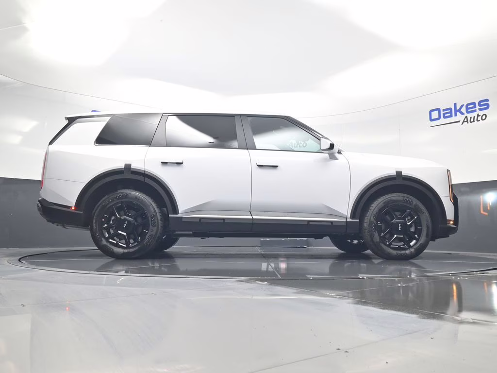 2027 Glacial White Pearl Kia Telluride LX FWD SUV