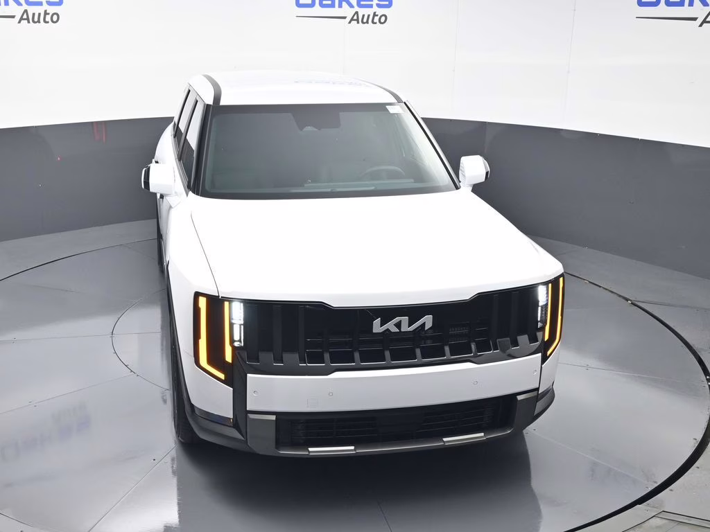 2027 Glacial White Pearl Kia Telluride LX FWD SUV