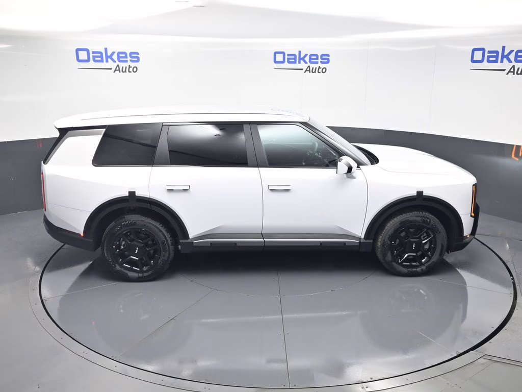 2027 Glacial White Pearl Kia Telluride LX FWD SUV