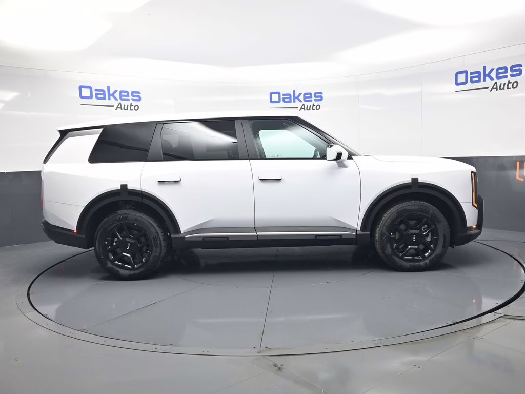 2027 Glacial White Pearl Kia Telluride LX FWD SUV
