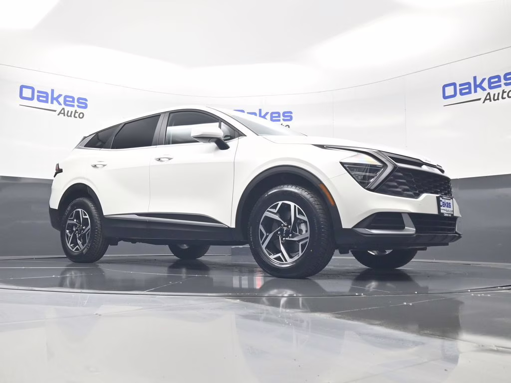 2024 Snow White Pearl Kia Sportage LX AWD SUV