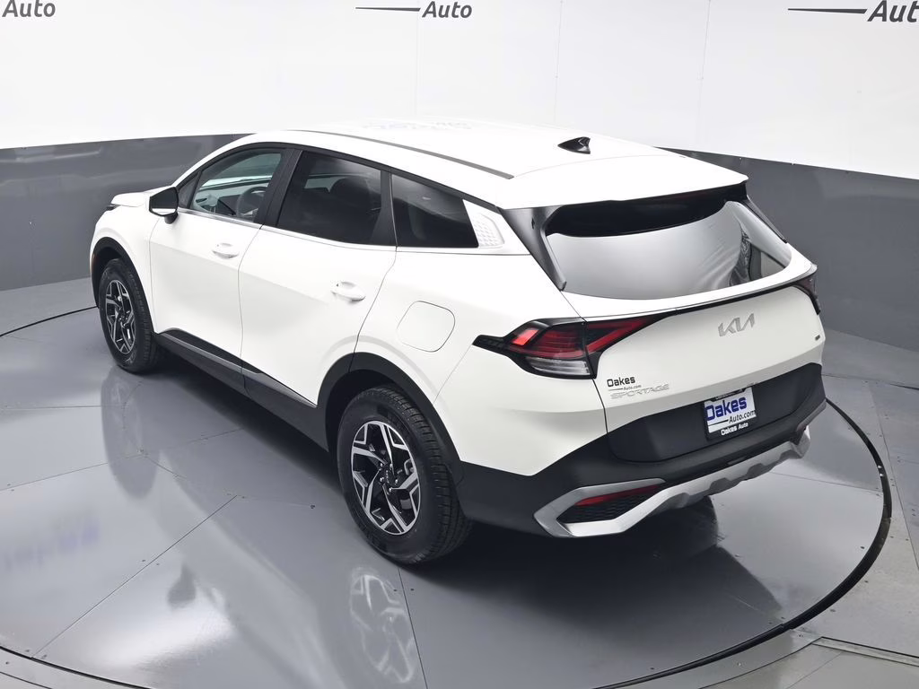 2024 Snow White Pearl Kia Sportage LX AWD SUV