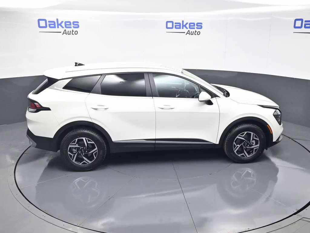 2024 Snow White Pearl Kia Sportage LX AWD SUV