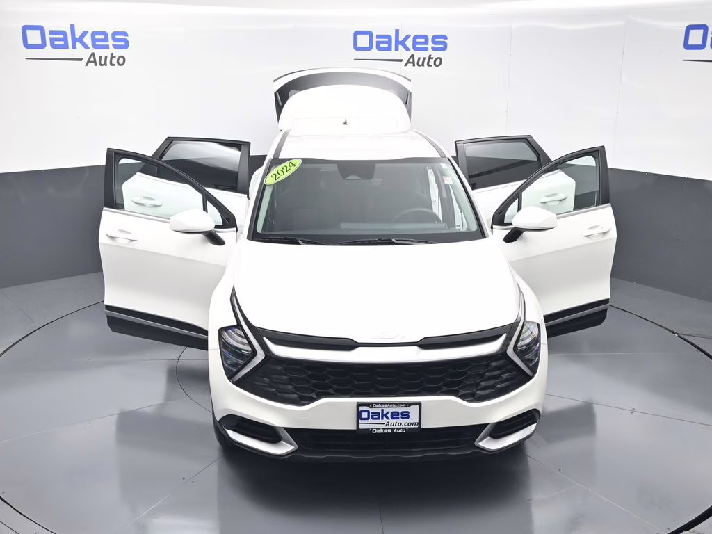 2024 Snow White Pearl Kia Sportage LX AWD SUV