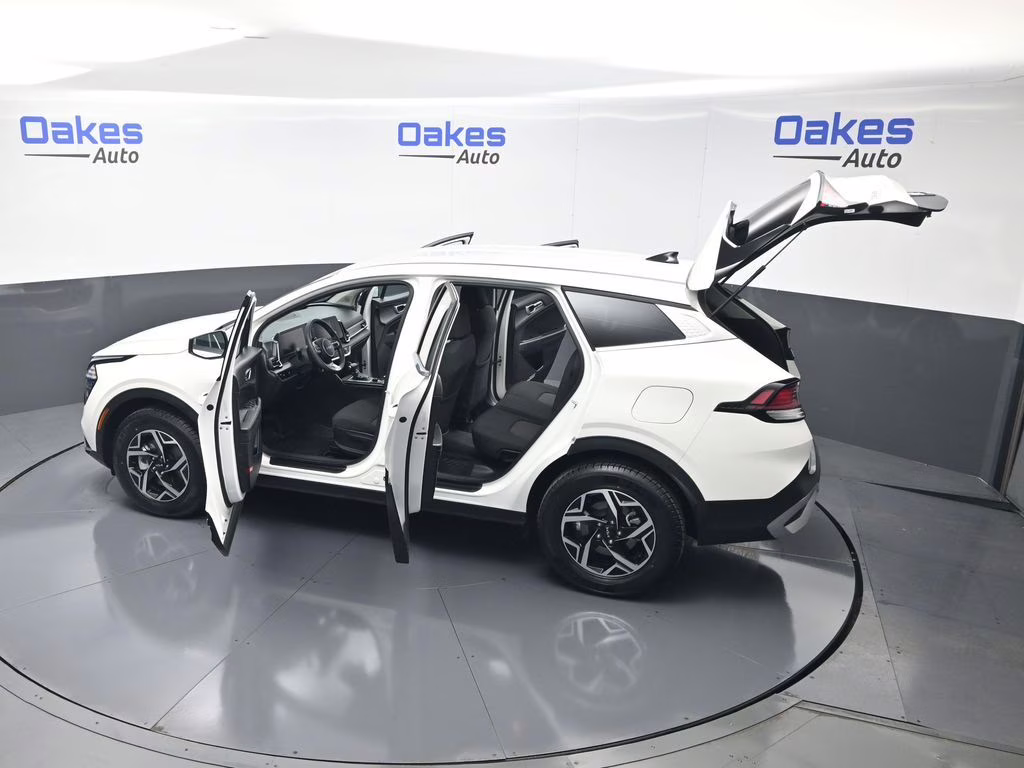 2024 Snow White Pearl Kia Sportage LX AWD SUV