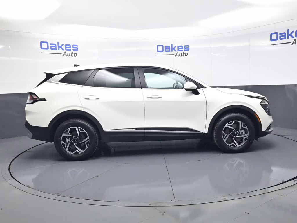 2024 Snow White Pearl Kia Sportage LX AWD SUV