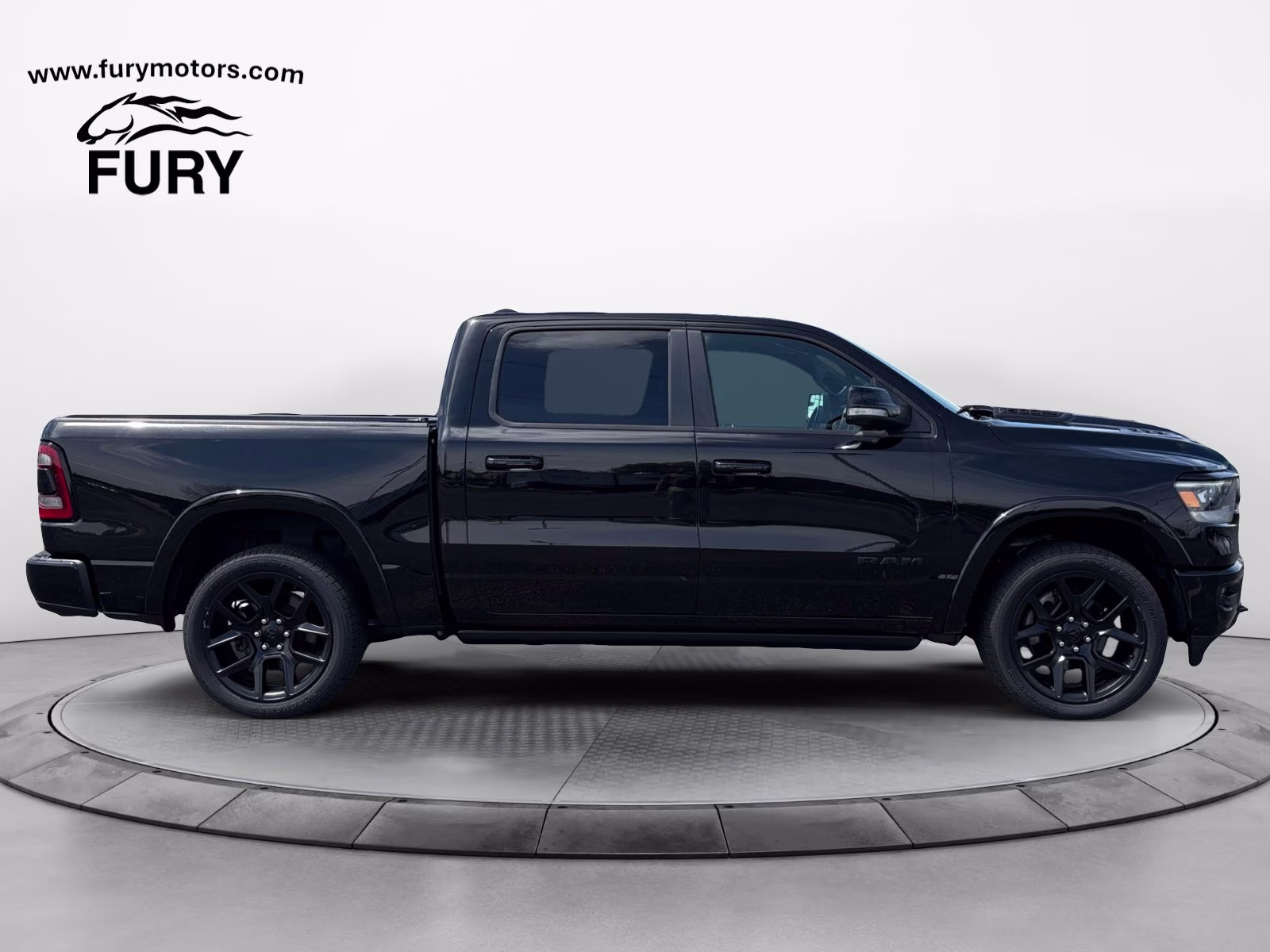 2020 Diamond Black Crystal Pearlcoat Ram 1500 Laramie 4X4 Truck