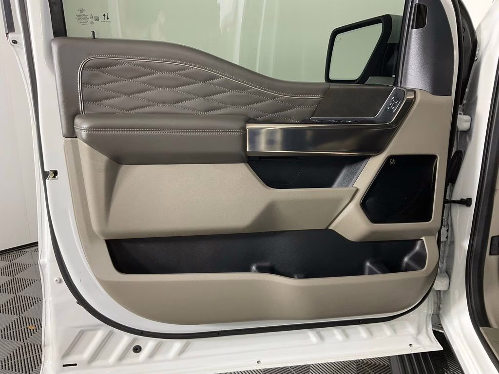 2025 White Metallic Ford F-150 Platinum 4X4 Truck
