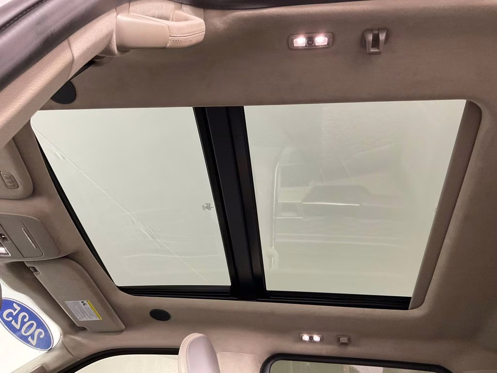 2025 White Metallic Ford F-150 Platinum 4X4 Truck