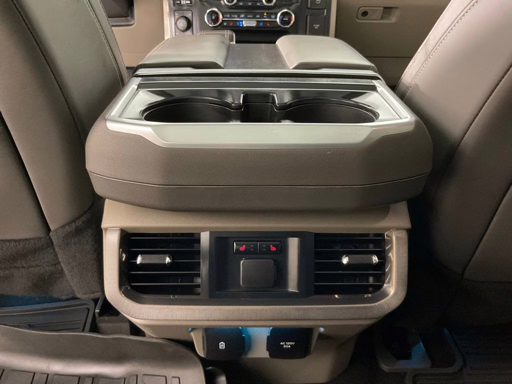 2025 White Metallic Ford F-150 Platinum 4X4 Truck