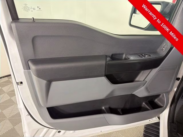 2022 Oxford White Ford F-150 XL 4X4 Truck