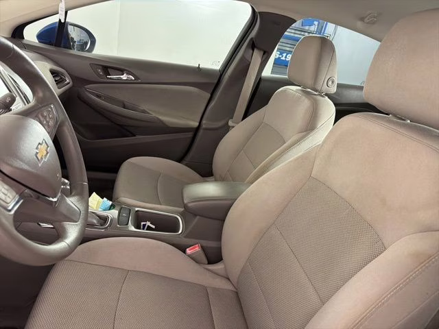 2016 Kinetic Blue Metallic Chevrolet Cruze LT FWD Sedan