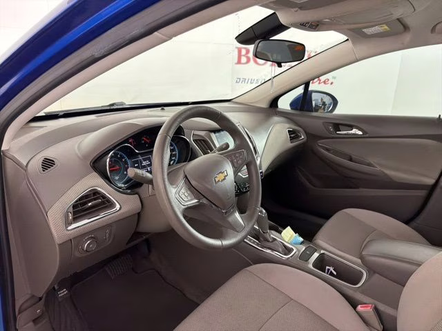 2016 Kinetic Blue Metallic Chevrolet Cruze LT FWD Sedan