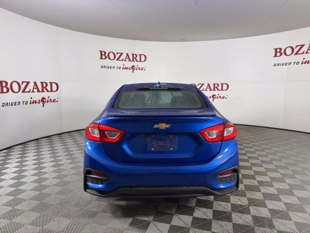 2016 Kinetic Blue Metallic Chevrolet Cruze LT FWD Sedan