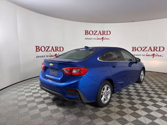 2016 Kinetic Blue Metallic Chevrolet Cruze LT FWD Sedan