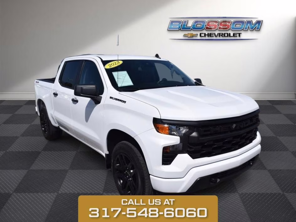 2023 Summit White Chevrolet Silverado 1500 Custom 4X4 Truck