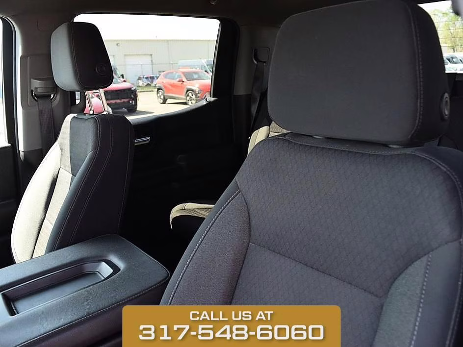 2023 Summit White Chevrolet Silverado 1500 Custom 4X4 Truck