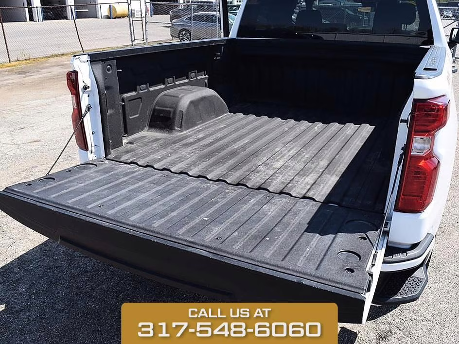 2023 Summit White Chevrolet Silverado 1500 Custom 4X4 Truck