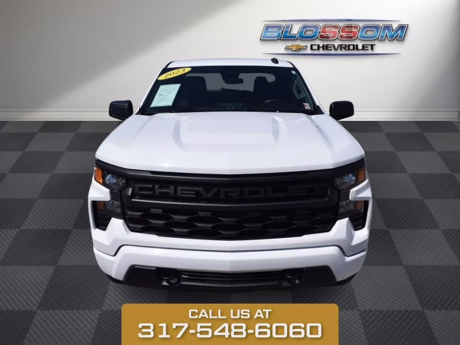 2023 Summit White Chevrolet Silverado 1500 Custom 4X4 Truck