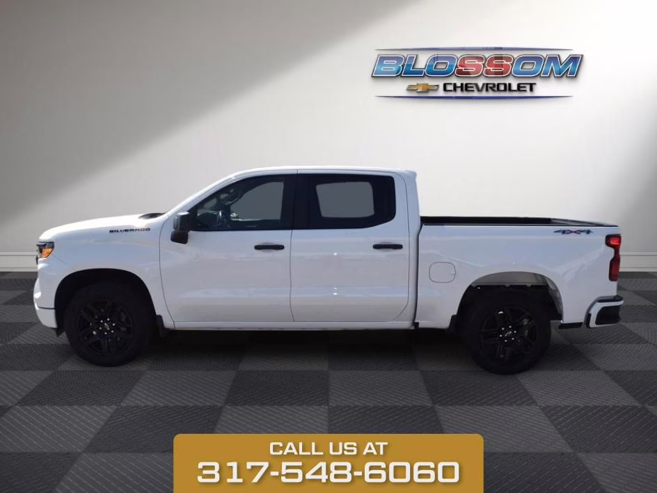 2023 Summit White Chevrolet Silverado 1500 Custom 4X4 Truck
