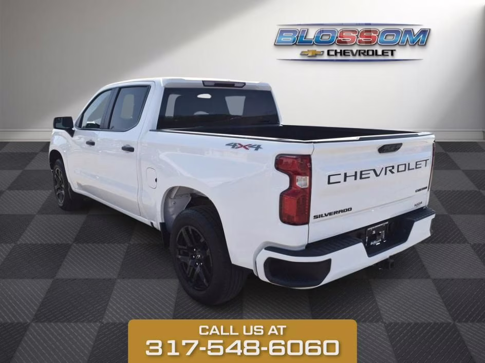 2023 Summit White Chevrolet Silverado 1500 Custom 4X4 Truck