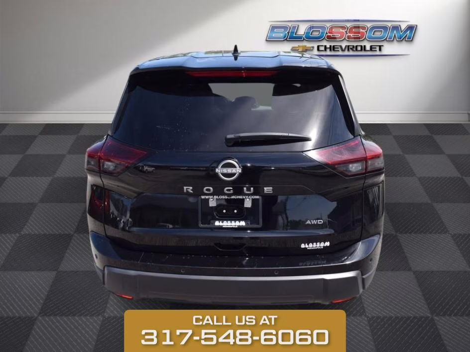 2025 Super Black Nissan Rogue SV AWD SUV