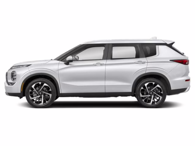 2024 White Mitsubishi Outlander SE FWD SUV