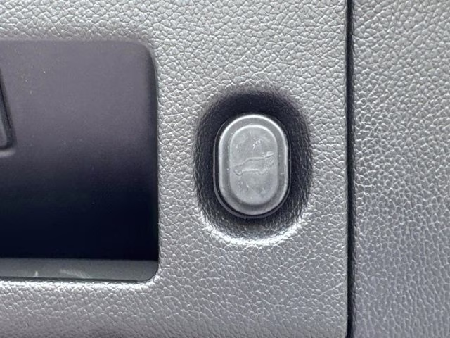2017 Tungsten Metallic Chevrolet Suburban LT RWD SUV