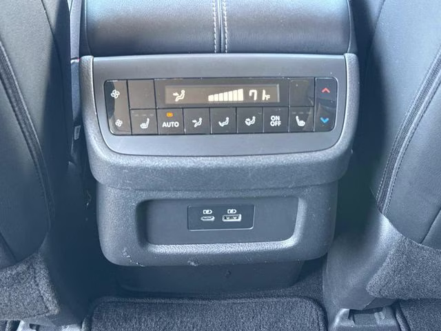 2023 Gun Metallic Nissan Pathfinder SL FWD SUV
