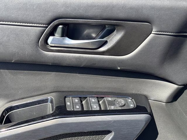 2023 Gun Metallic Nissan Pathfinder SL FWD SUV