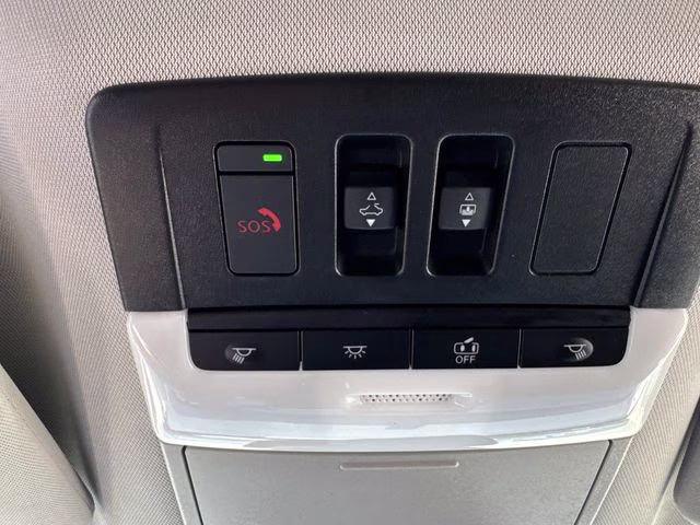 2023 Gun Metallic Nissan Pathfinder SL FWD SUV