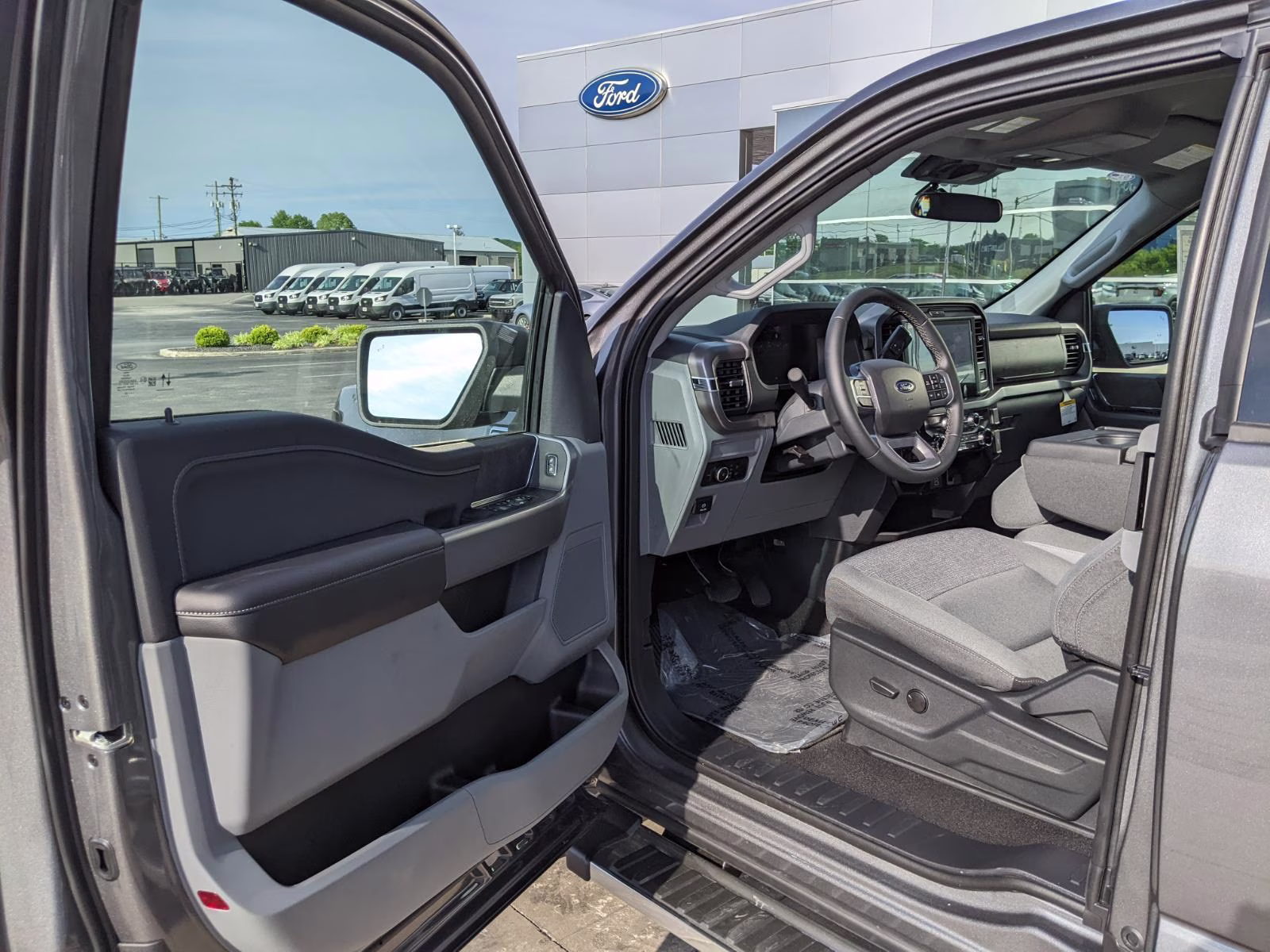 2026 Carbonized Gray Metallic Ford F-150 XLT 4X4 Truck