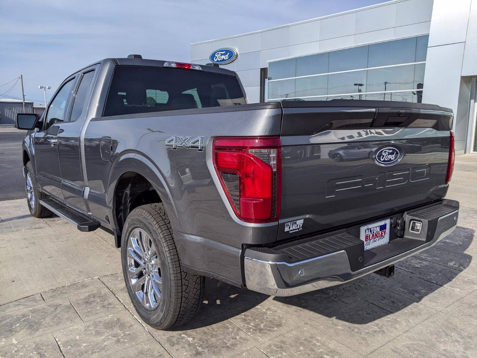 2026 Carbonized Gray Metallic Ford F-150 XLT 4X4 Truck