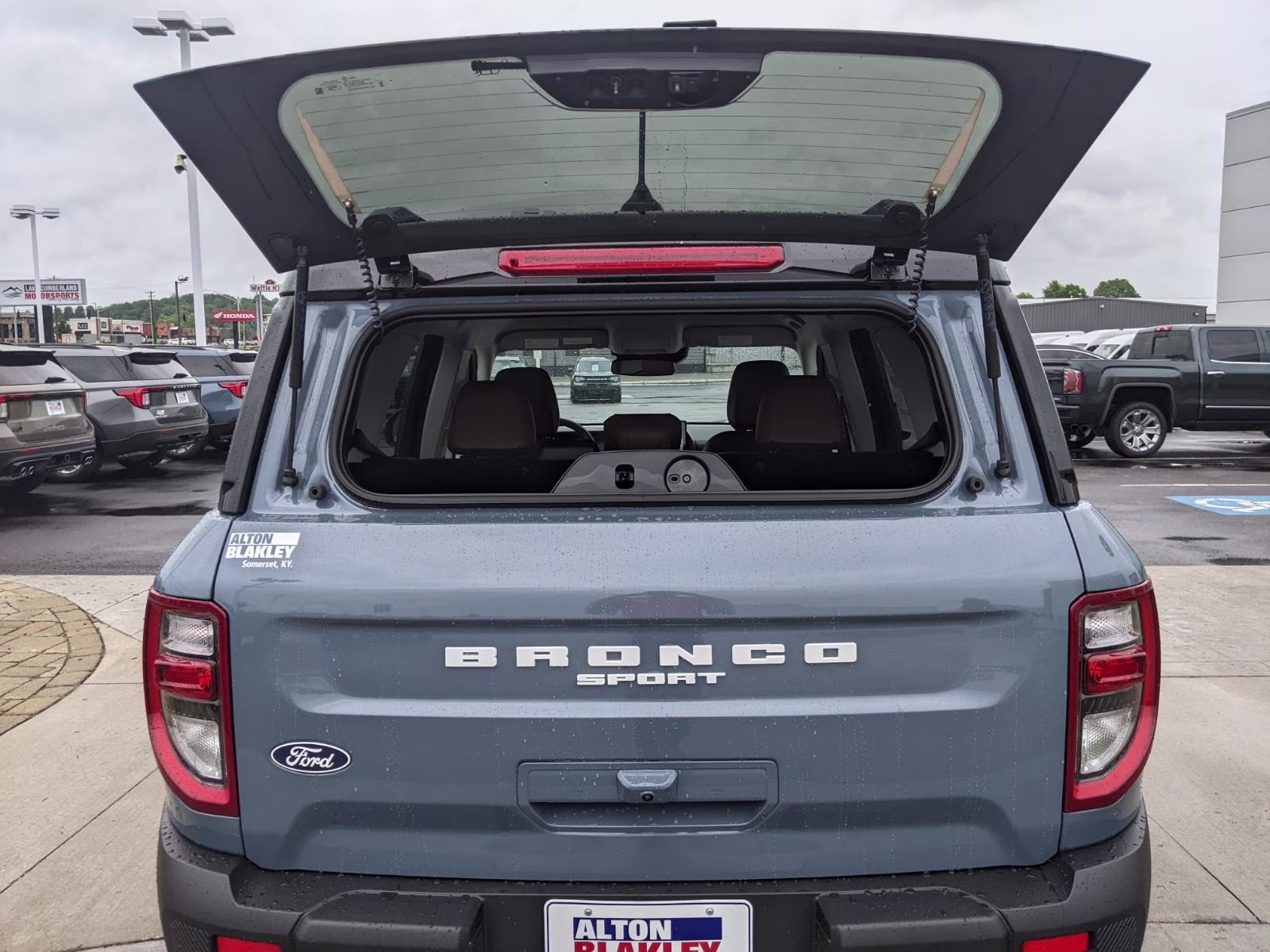 2026 Azure Gray Metallic Tri-Coat Ford Bronco Sport Outer Banks 4X4 SUV