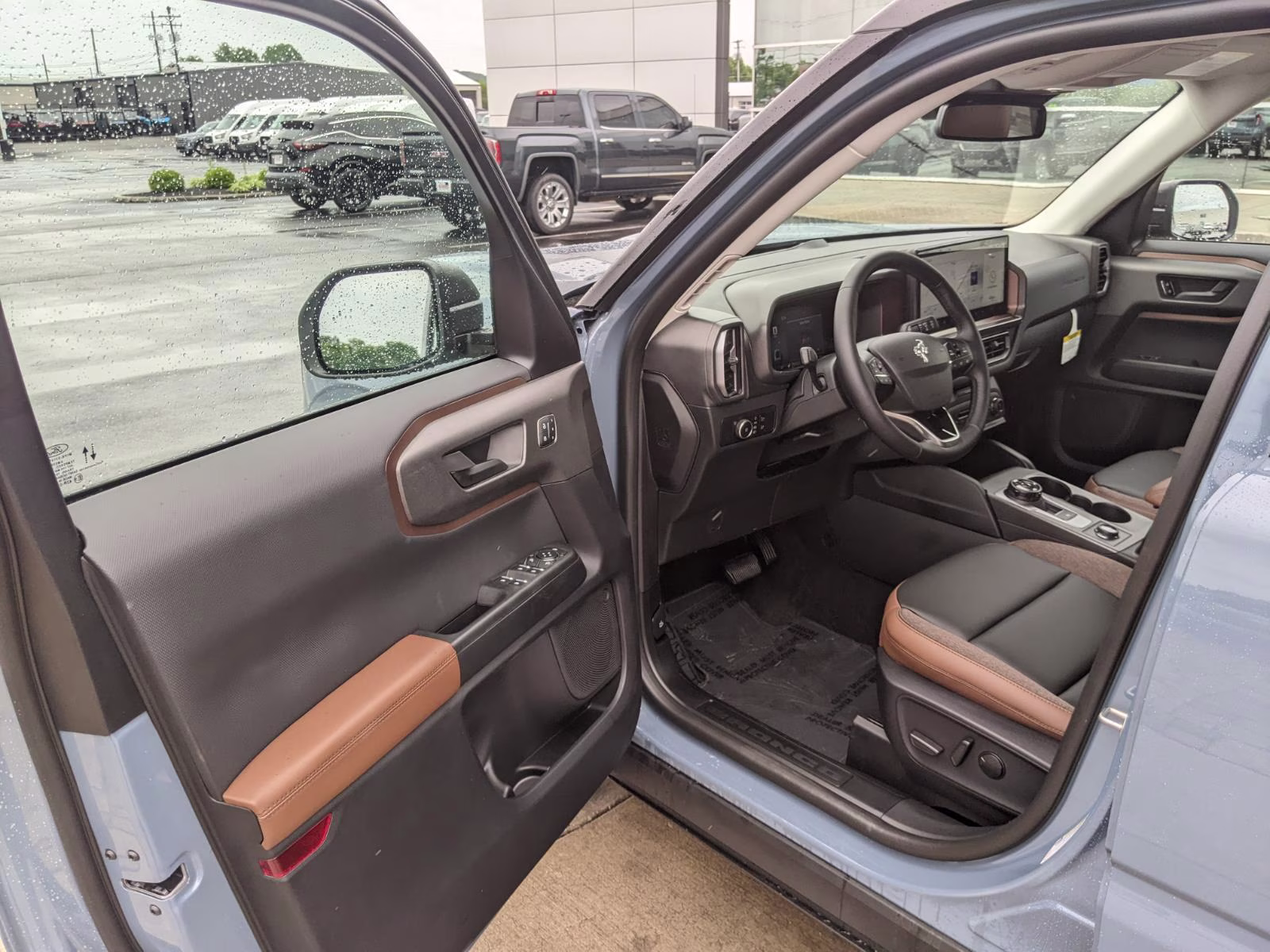 2026 Azure Gray Metallic Tri-Coat Ford Bronco Sport Outer Banks 4X4 SUV