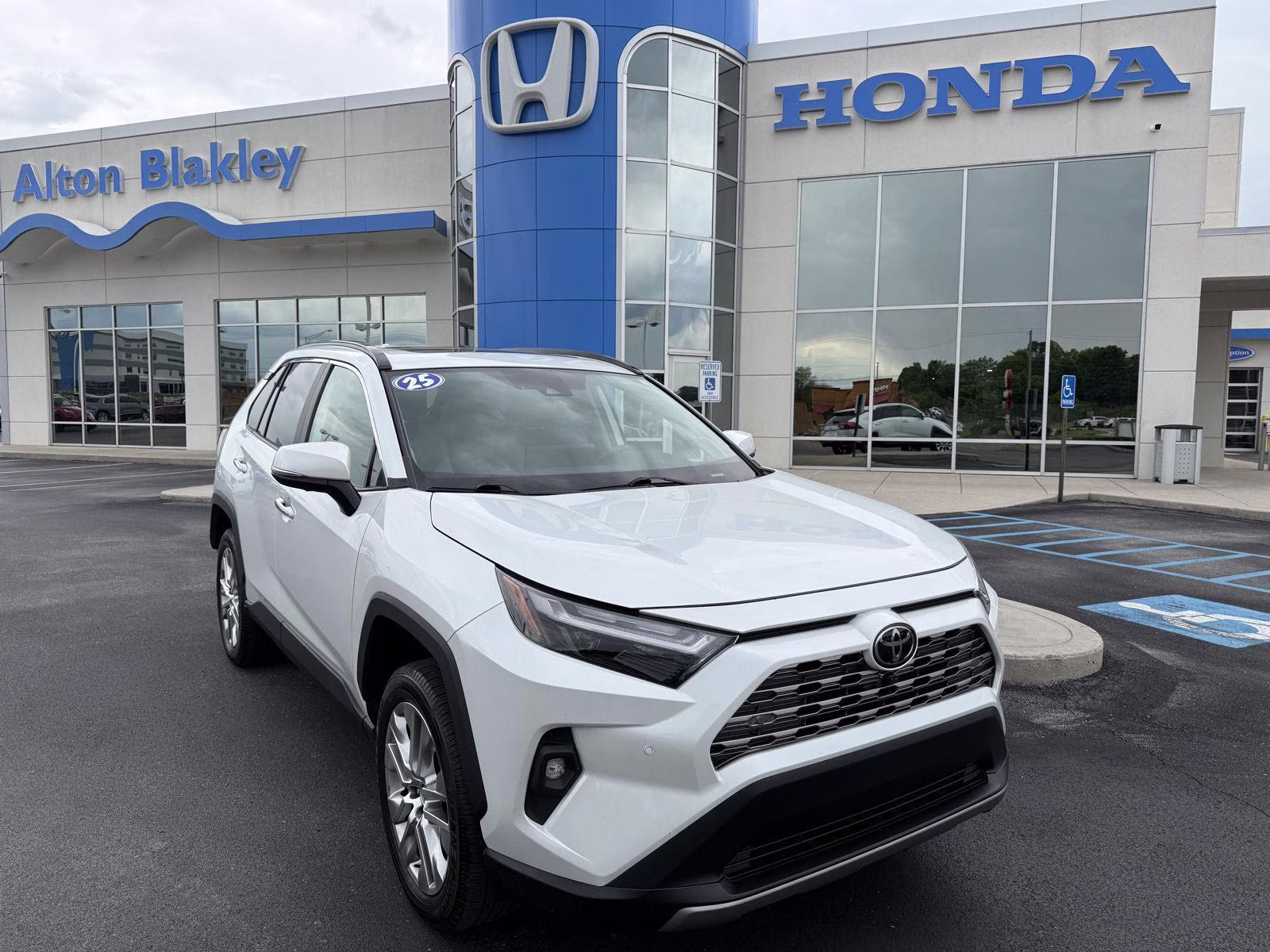 2025 Wind Chill Pearl Toyota RAV4 Limited AWD SUV