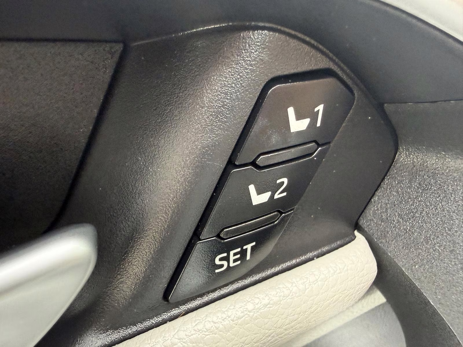 2025 Wind Chill Pearl Toyota RAV4 Limited AWD SUV